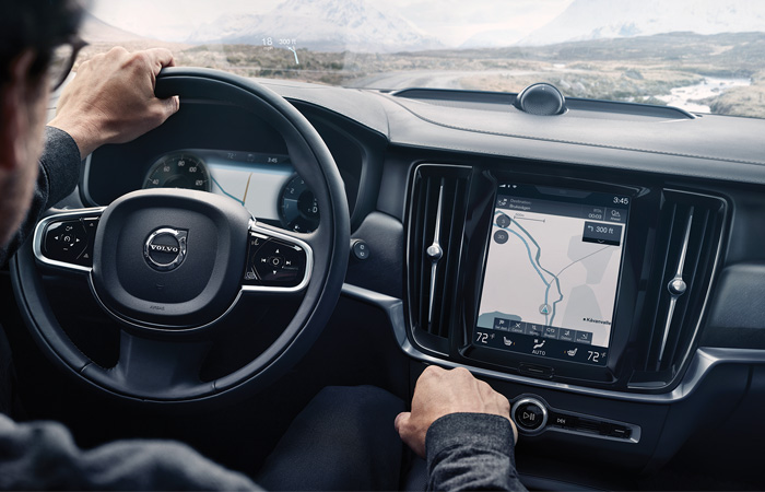 Volvo V90 Cross Country Interior